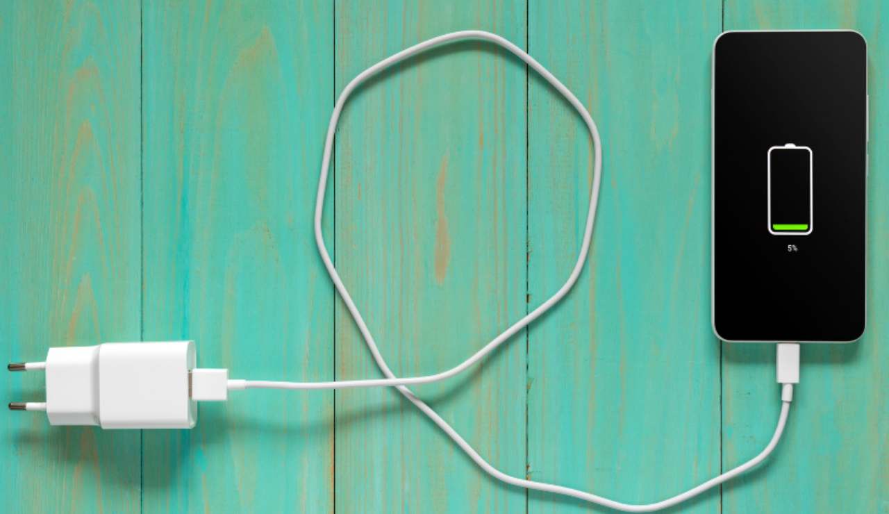 Caricabatterie cellulare