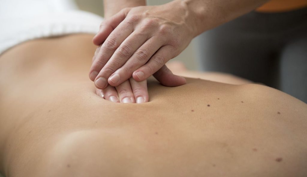 Cellulite, non servono massaggi e creme: la soluzione la trovi in questi alimenti | Mangiali tutti i giorni e la pelle torna perfetta